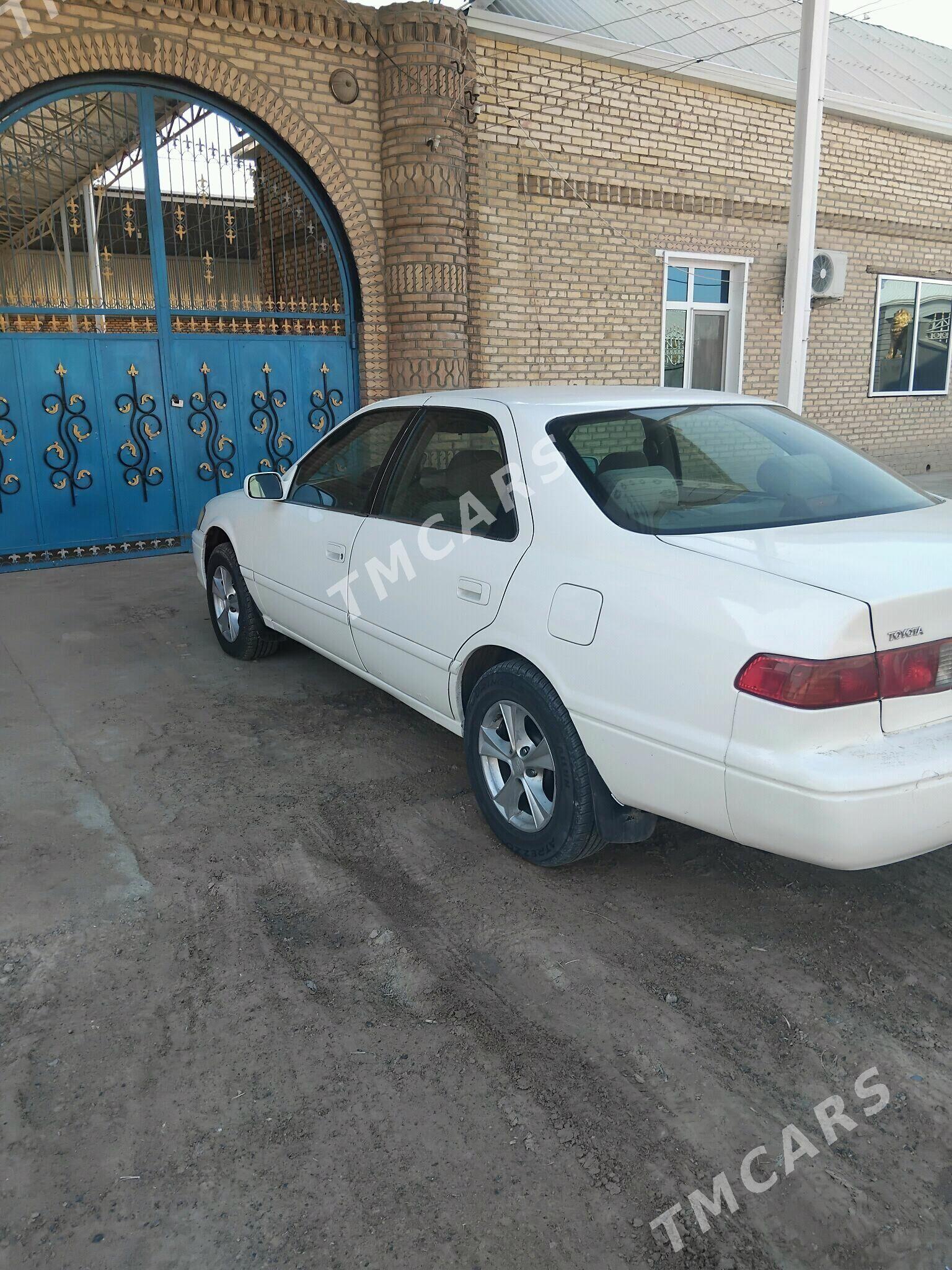 Toyota Camry 1999 - 100 000 TMT - Мары - img 3