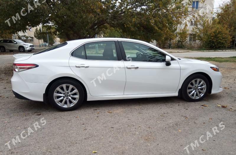 Toyota Camry 2019 - 315 000 TMT - Aşgabat - img 2