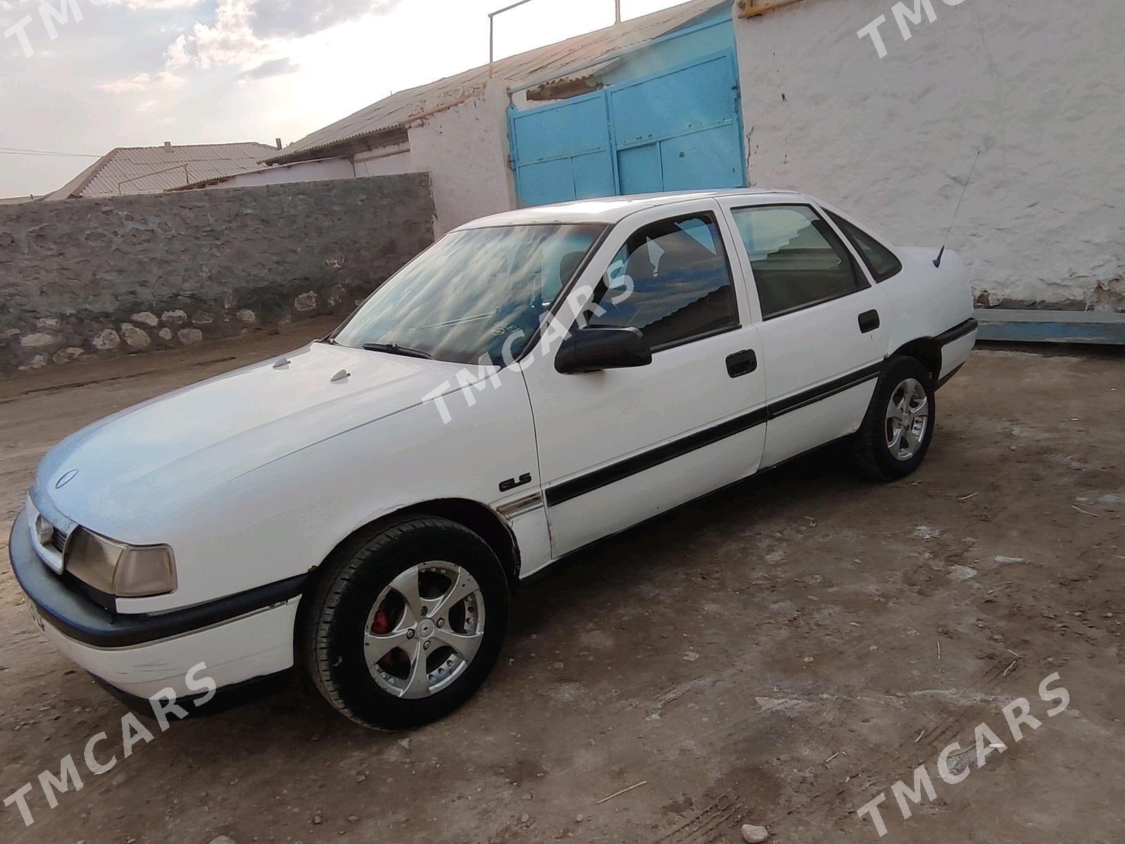 Opel Vectra 1991 - 15 000 TMT - Kerki - img 5