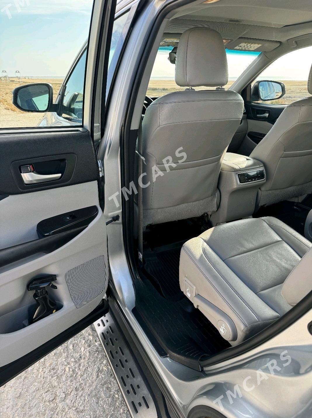 Toyota Highlander 2019 - 460 000 TMT - Хазар - img 9