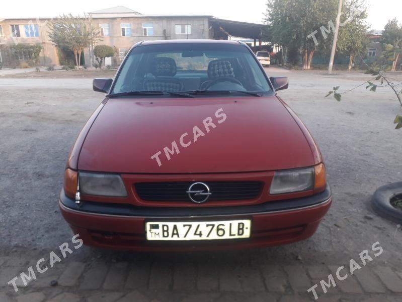 Opel Astra 1994 - 38 000 TMT - Халач - img 2