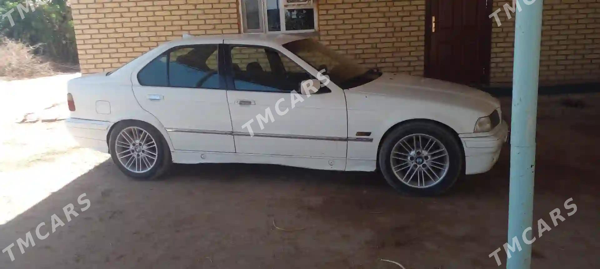 BMW 325 1993 - 22 000 TMT - Халач - img 2