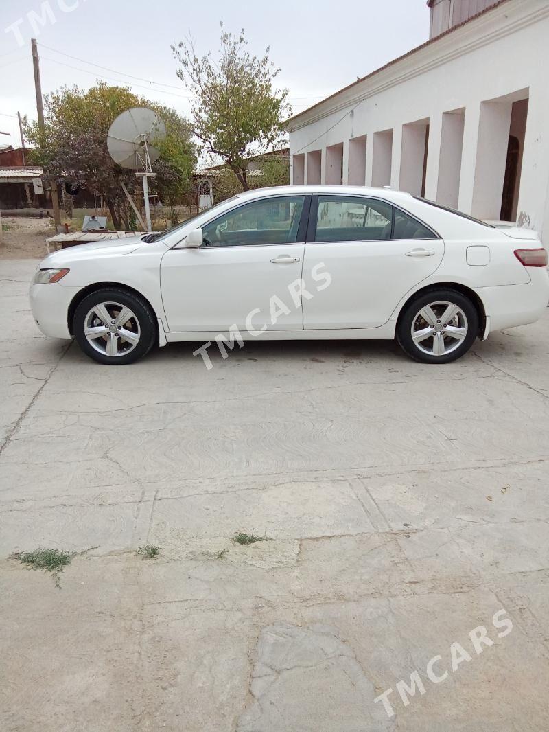 Toyota Camry 2008 - 105 000 TMT - Jebel - img 2