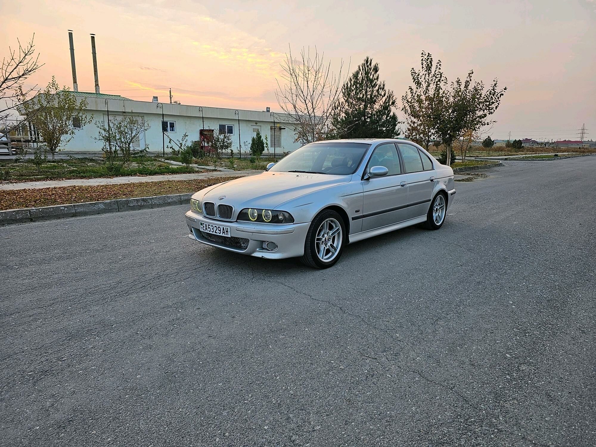 BMW E39 2001 - 110 000 TMT - Бахарден - img 3