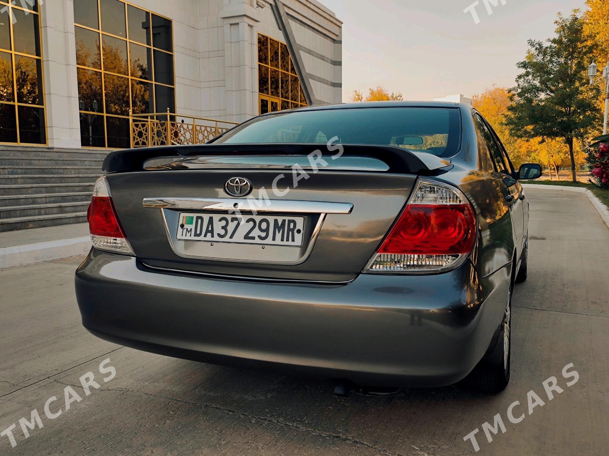 Toyota Camry 2004 - 130 000 TMT - Мары - img 3