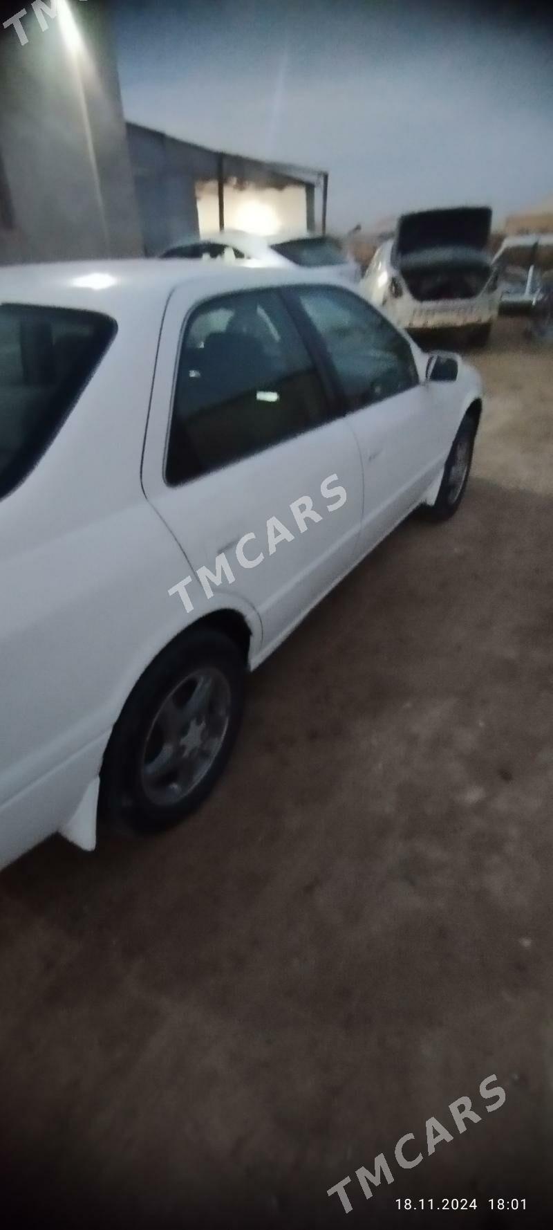 Toyota Camry 1999 - 116 000 TMT - Мары - img 3