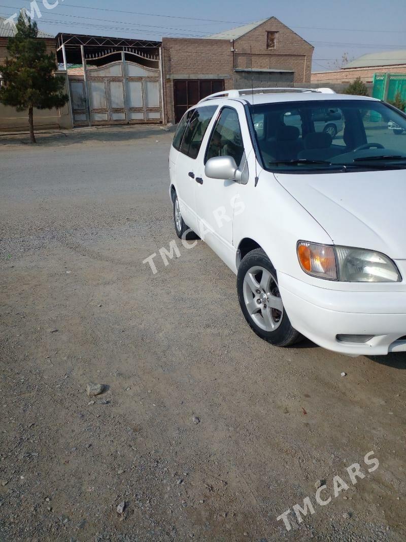 Toyota Sienna 2002 - 110 000 TMT - Бахарден - img 2