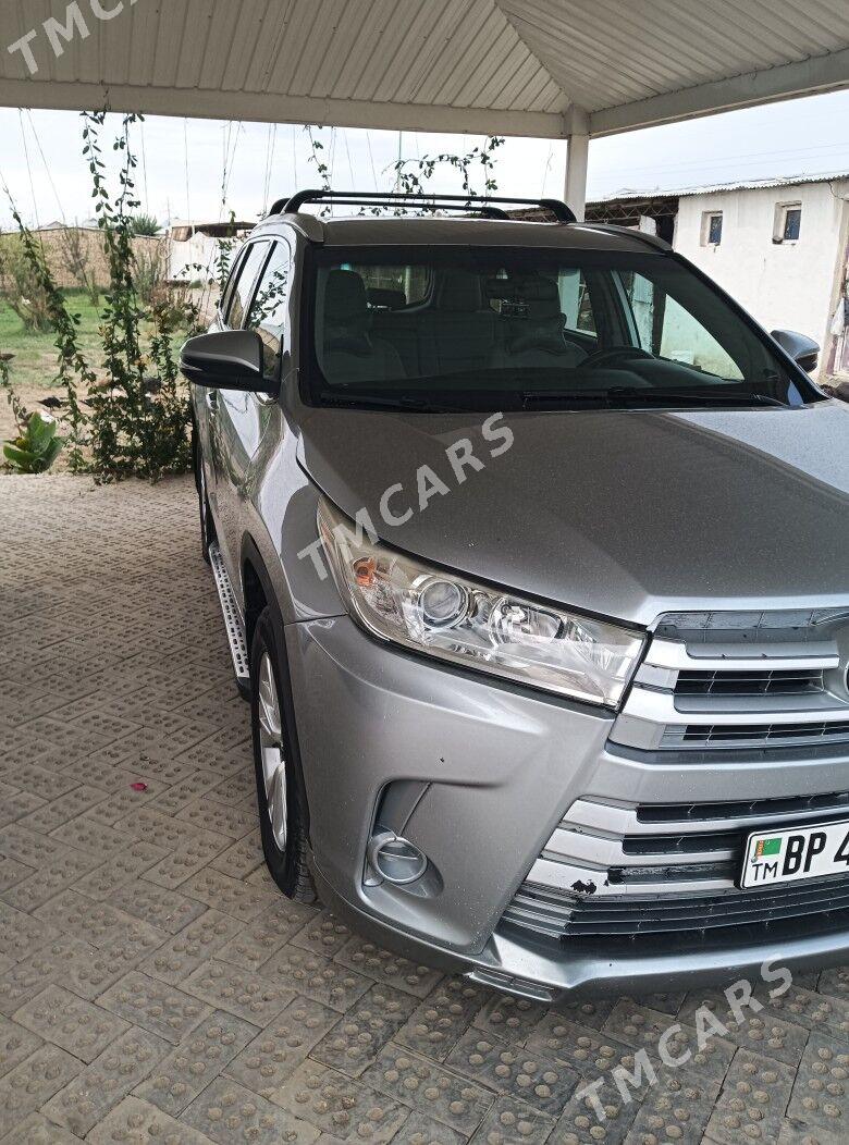 Toyota Highlander 2018 - 350 000 TMT - Мары - img 7