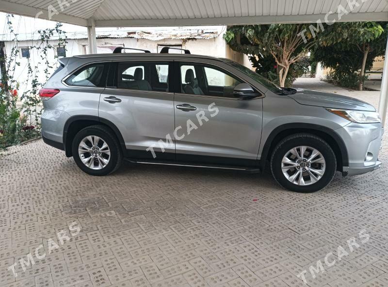 Toyota Highlander 2018 - 350 000 TMT - Мары - img 6