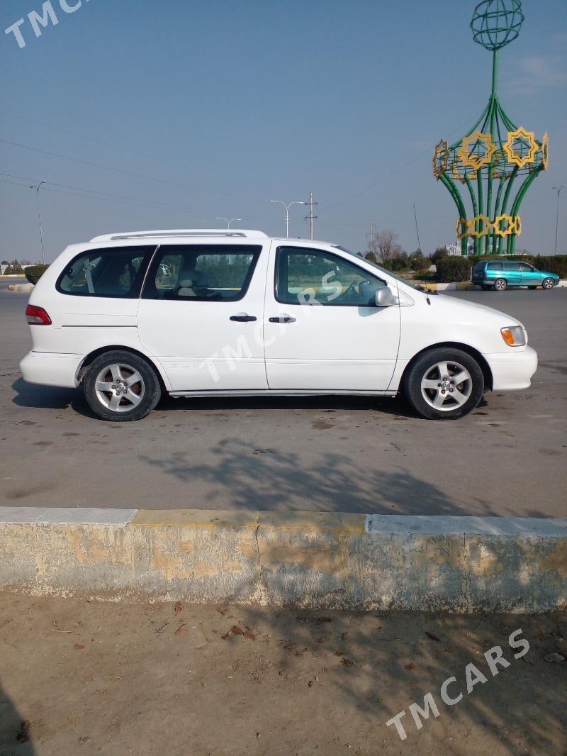 Toyota Sienna 2002 - 110 000 TMT - Бахарден - img 5