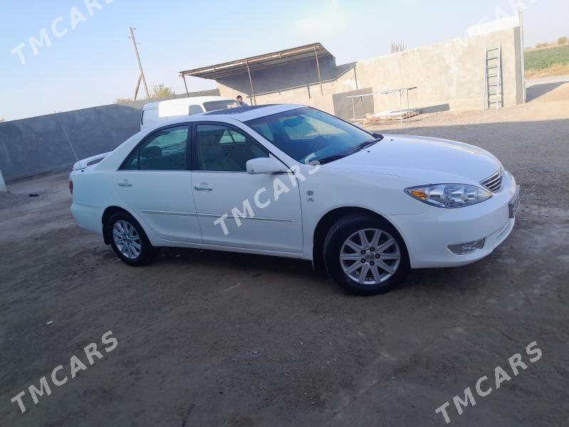 Toyota Camry 2004 - 169 000 TMT - Ёлётен - img 4