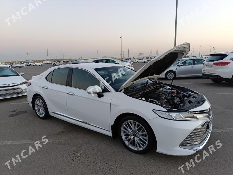 Toyota Camry 2018 - 275 000 TMT - Балканабат - img 4