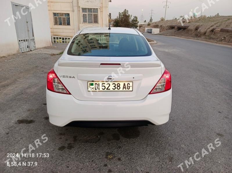 Nissan Versa 2018 - 135 000 TMT - Бузмеин - img 3