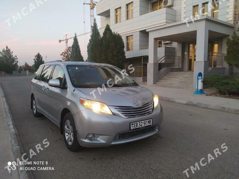 Toyota Sienna 2010 - 250 000 TMT - Mary - img 4