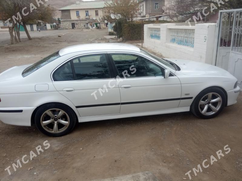 BMW E39 2002 - 80 000 TMT - Türkmenbaşy - img 3