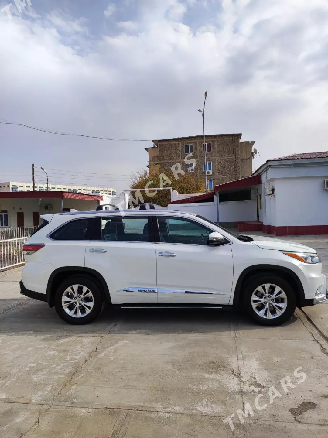 Toyota Highlander 2016 - 400 000 TMT - Türkmenabat - img 3