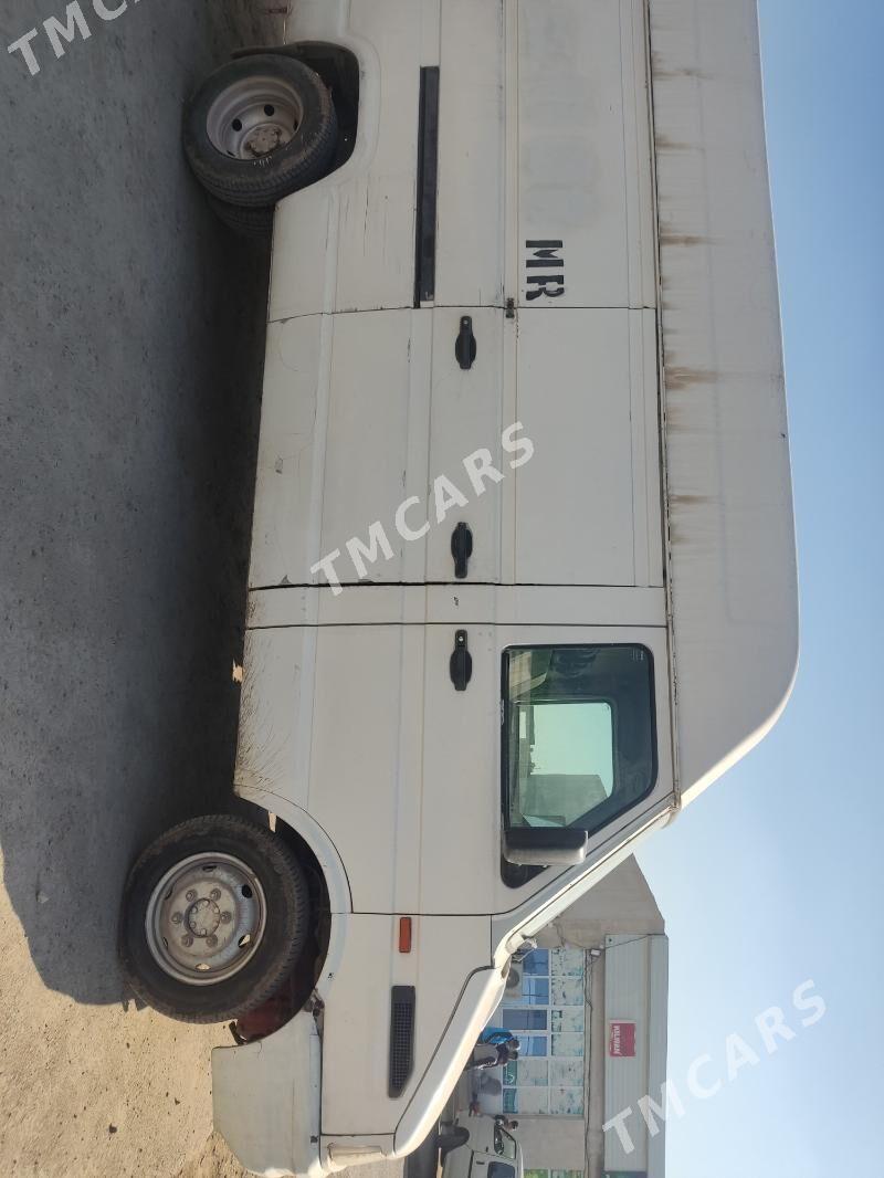 Iveco Daily 1999 - 75 000 TMT - Мары - img 3