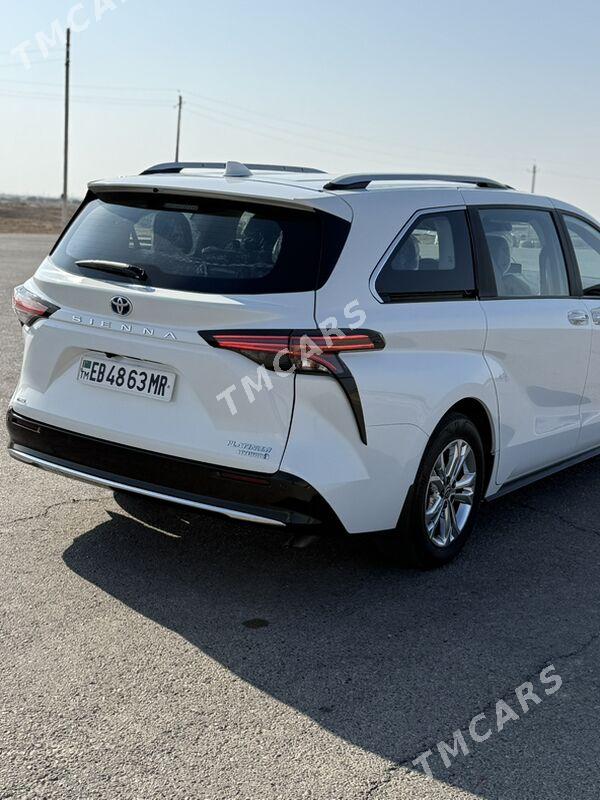 Toyota Sienna 2021 - 600 000 TMT - Туркменабат - img 3