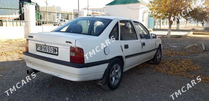 Opel Vectra 1990 - 23 000 TMT - Гызыларбат - img 4