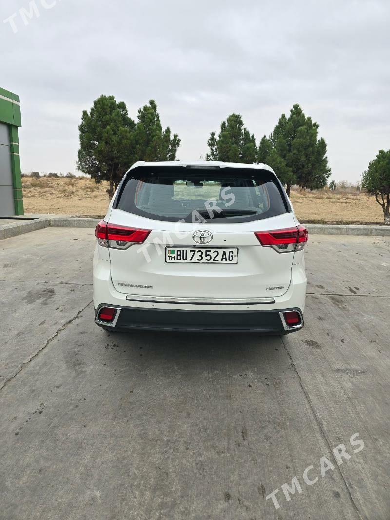 Toyota Highlander 2018 - 639 000 TMT - Aşgabat - img 6