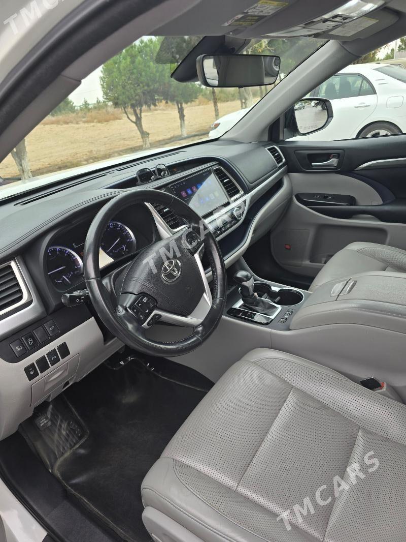 Toyota Highlander 2018 - 639 000 TMT - Aşgabat - img 4