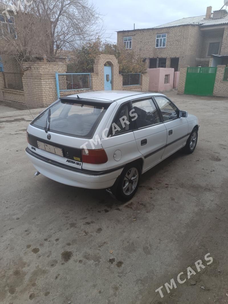 Opel Astra 1992 - 30 000 TMT - Дашогуз - img 2