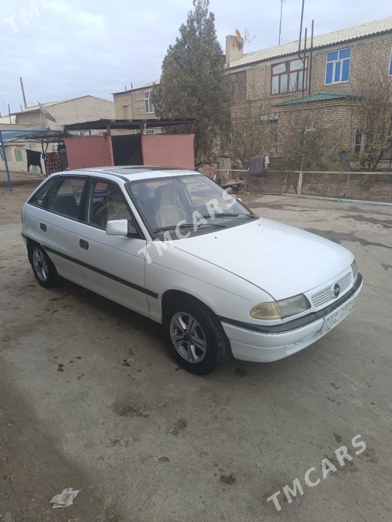 Opel Astra 1992 - 30 000 TMT - Дашогуз - img 6