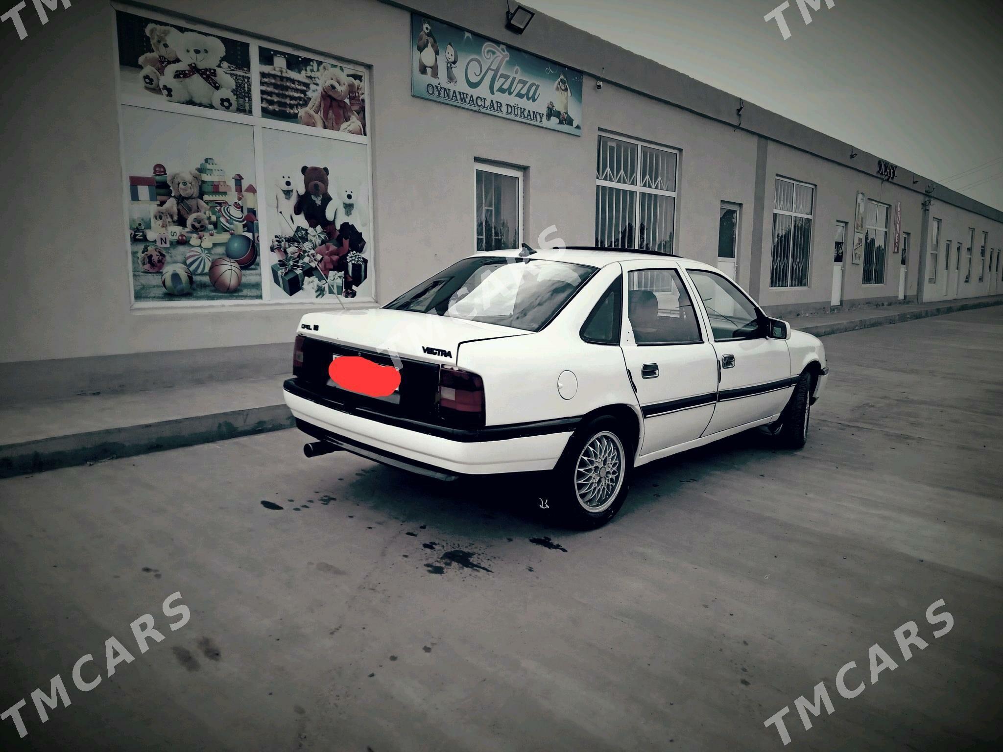 Opel Vectra 1990 - 25 000 TMT - Sakar - img 5