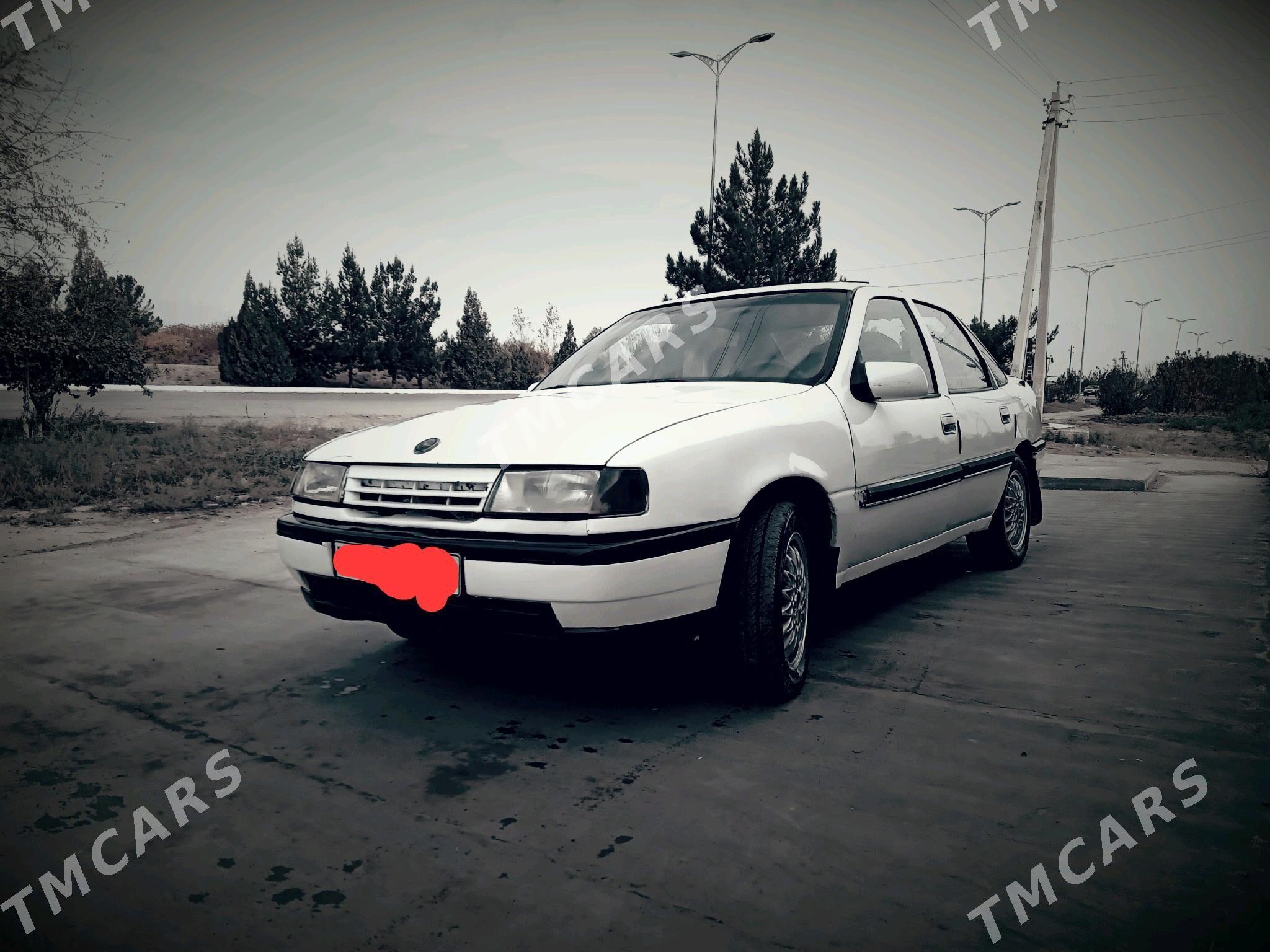 Opel Vectra 1990 - 25 000 TMT - Sakar - img 4