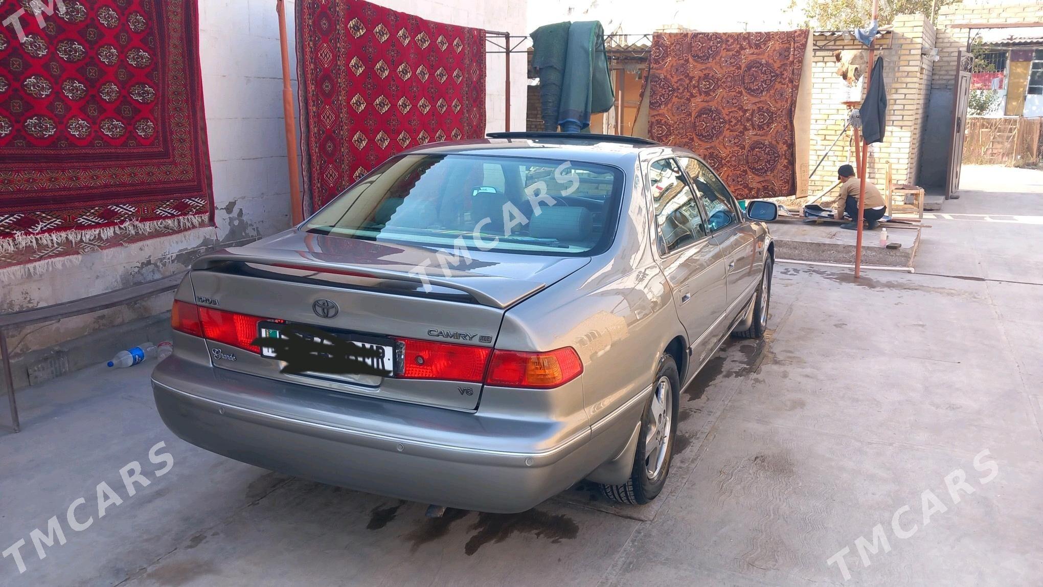 Toyota Camry 1999 - 130 000 TMT - Мары - img 7