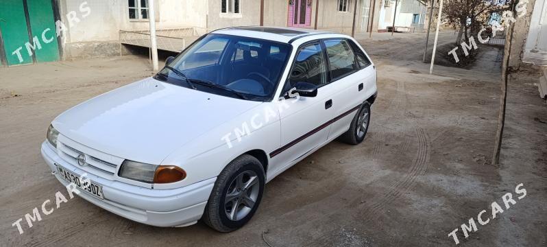 Opel Astra 1993 - 28 000 TMT - Гурбансолтан Едже - img 5