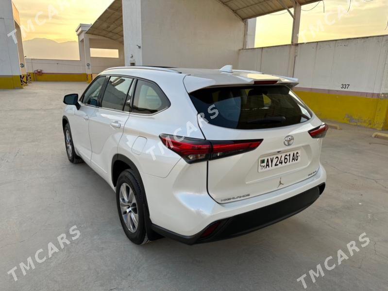 Toyota Highlander 2021 - 585 000 TMT - Ашхабад - img 2