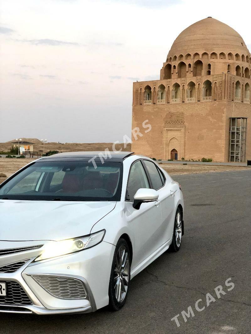 Toyota Camry 2019 - 340 000 TMT - Baýramaly - img 2