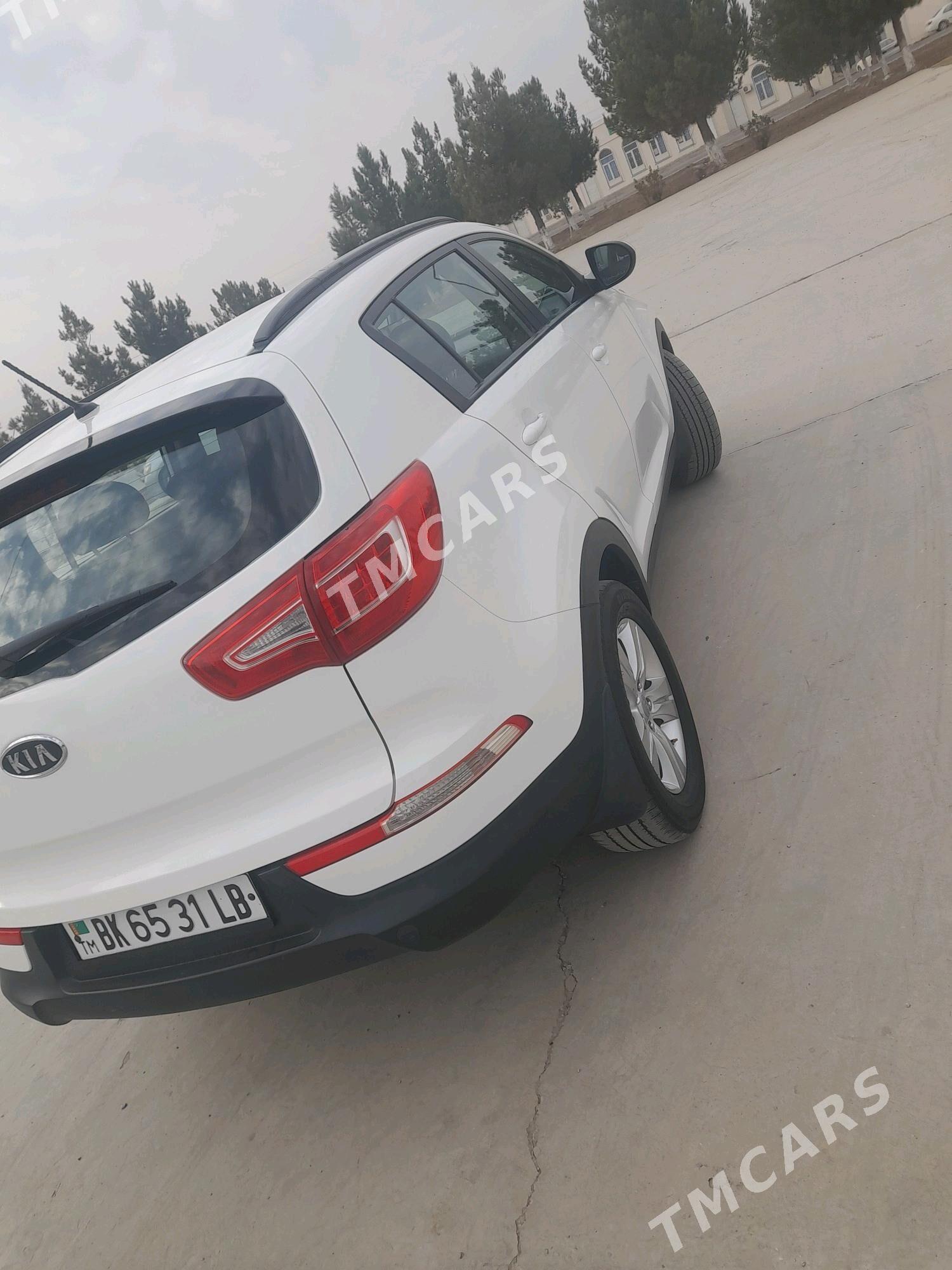 Kia Sportage 2011 - 155 000 TMT - Саят - img 4