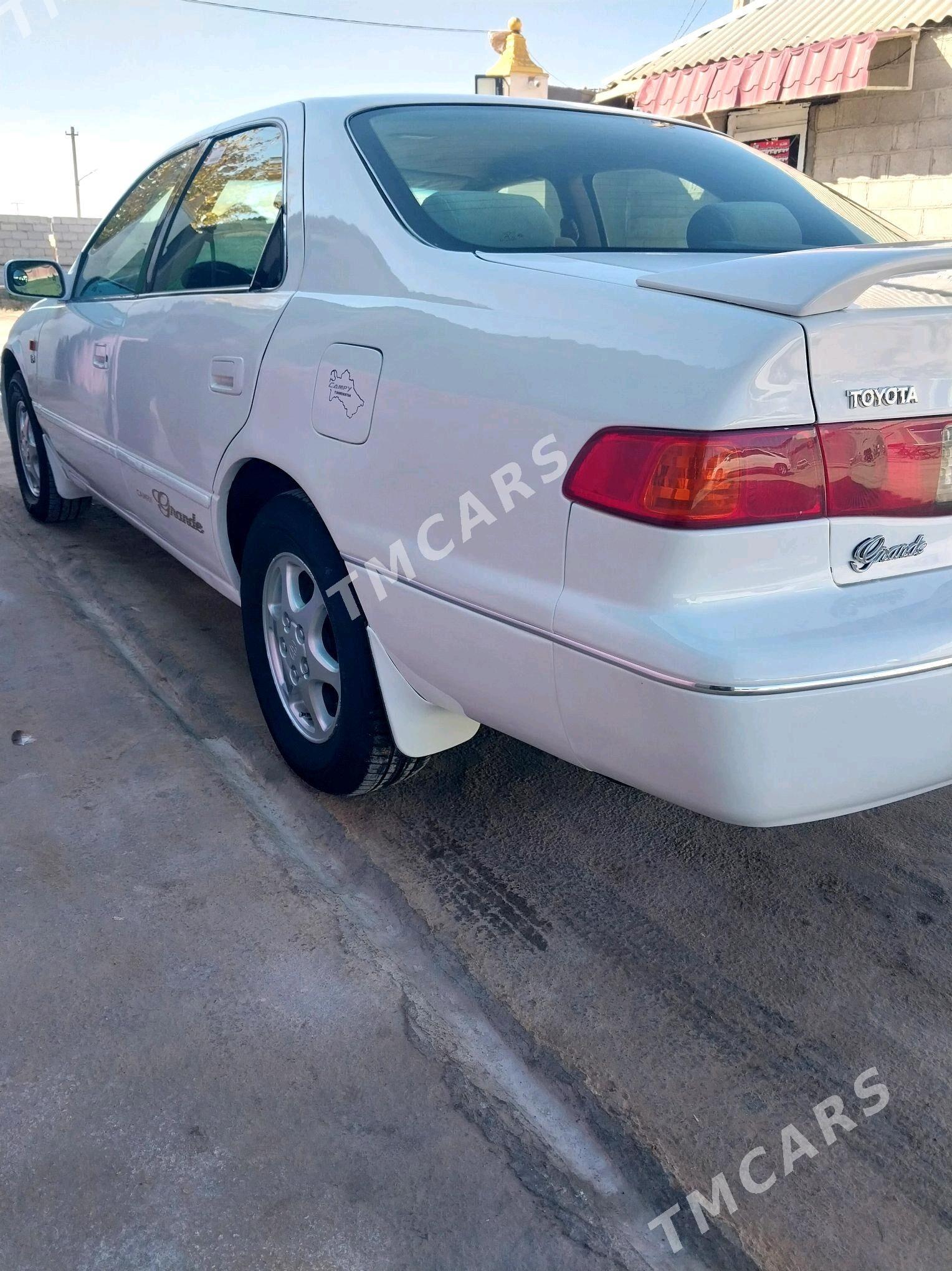 Toyota Camry 1999 - 105 000 TMT - Babadaýhan - img 2