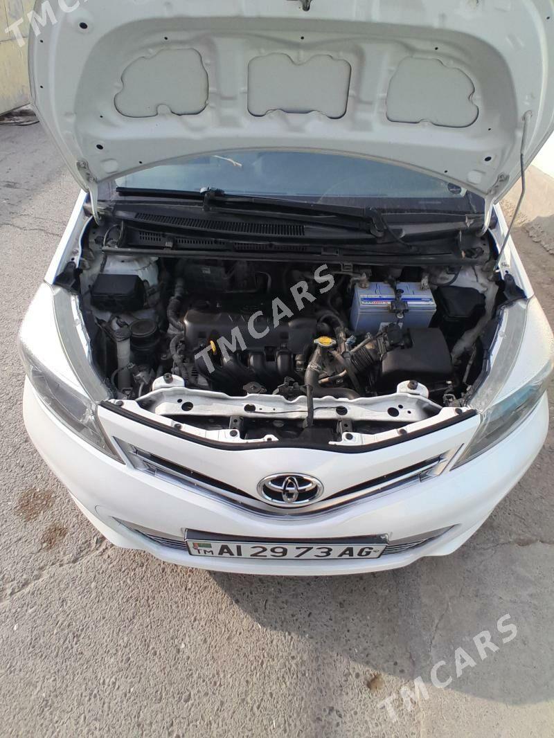 Toyota Yaris 2013 - 135 000 TMT - Ашхабад - img 8