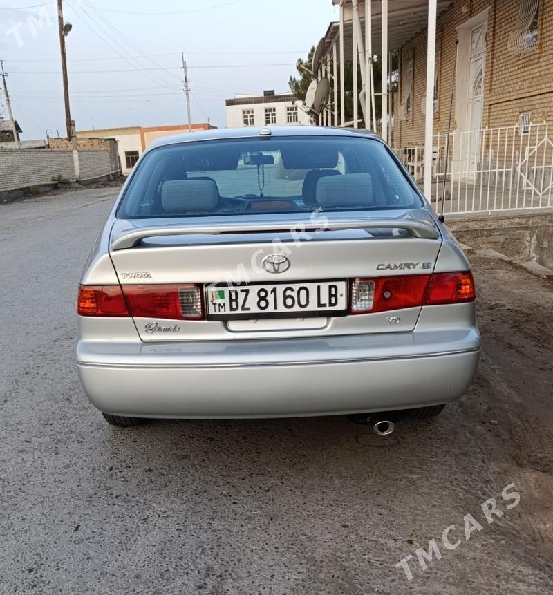 Toyota Camry 2000 - 120 000 TMT - Дянев - img 2