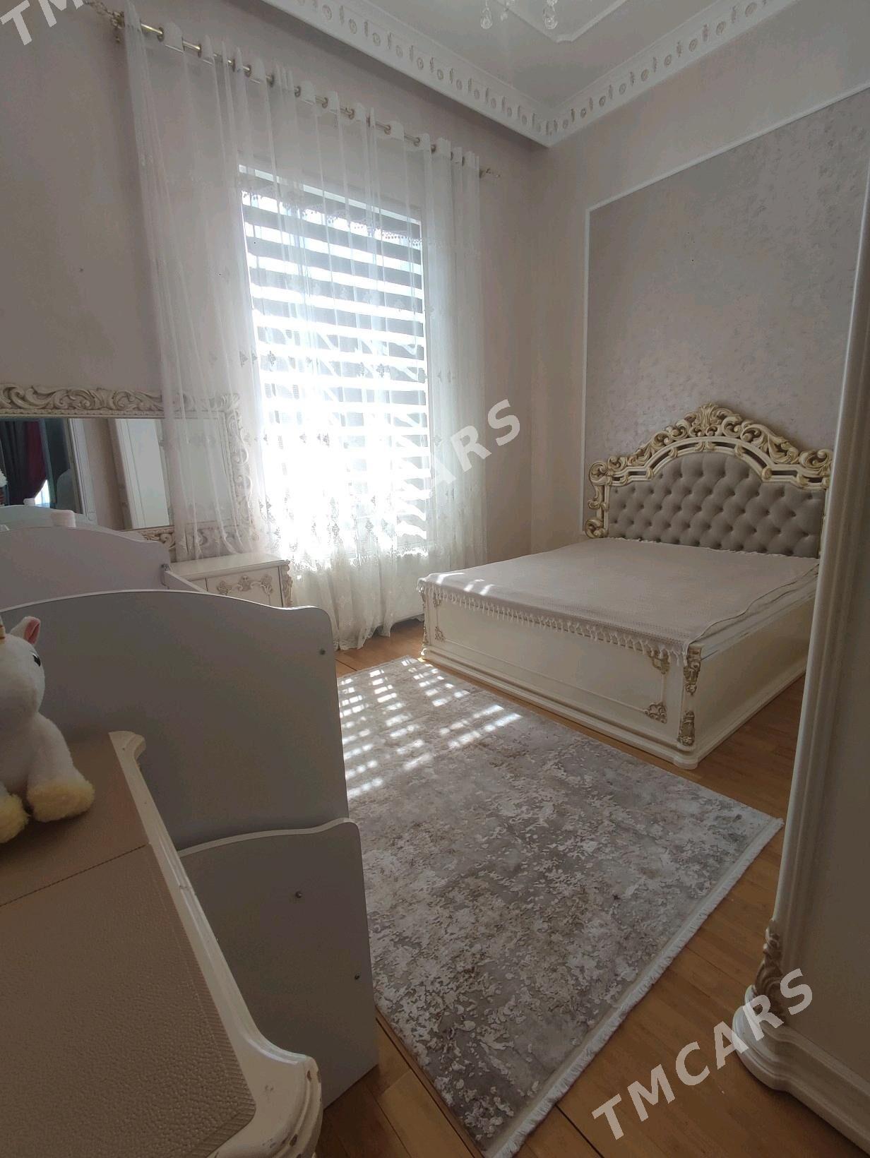 Çehowa Elit Jay 4 kom 190m2 - Ашхабад - img 7