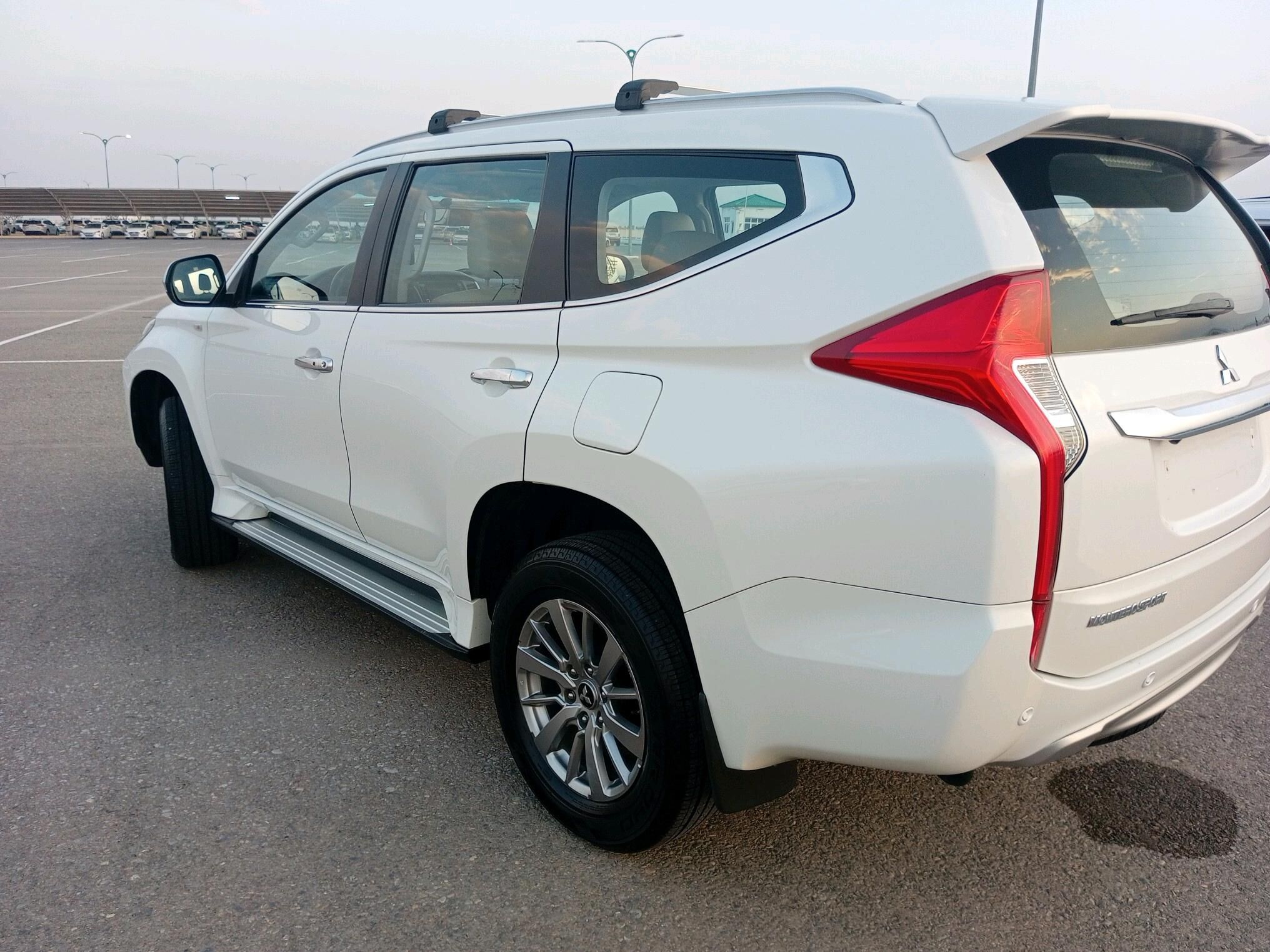 Mitsubishi Montero Sport 2019 - 380 000 TMT - Aşgabat - img 3