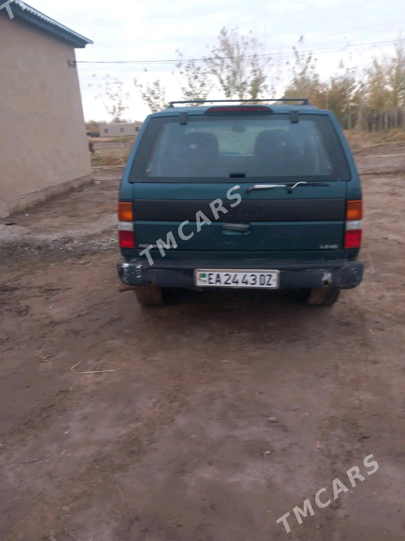 Nissan Pathfinder 1995 - 50 000 TMT - Туркменбаши - img 3