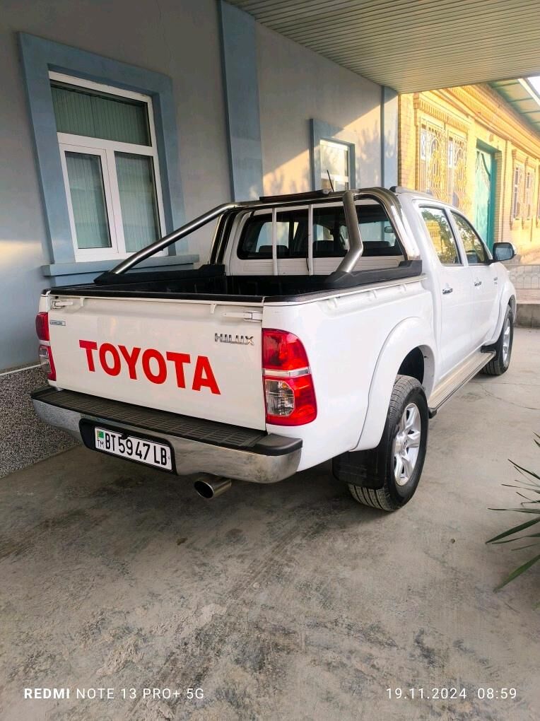 Toyota Hilux 2013 - 370 000 TMT - Туркменабат - img 7