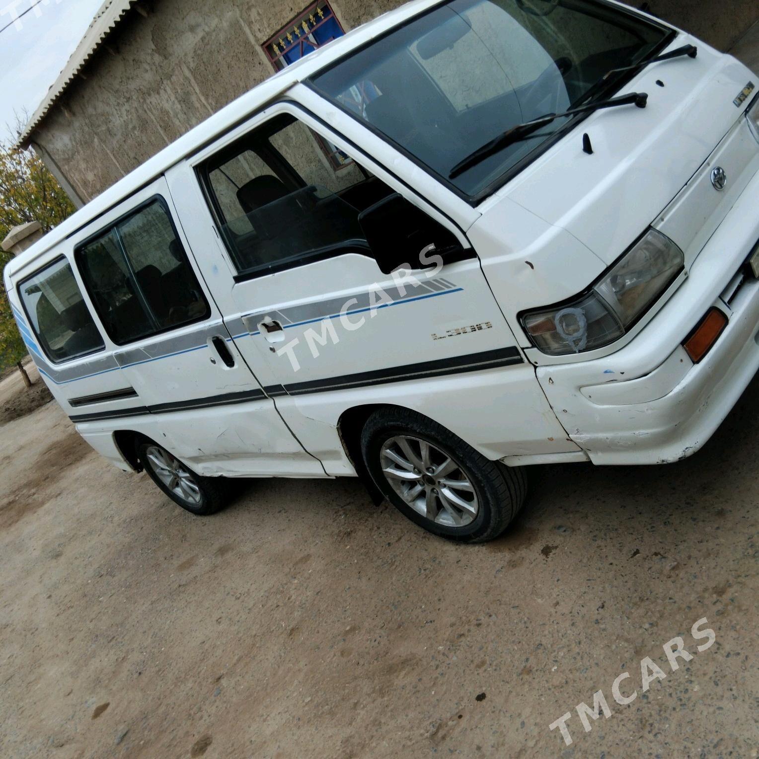 Toyota Hiace 1995 - 51 000 TMT - Серахс - img 2