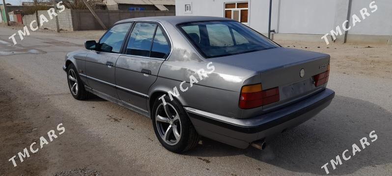 BMW 525 1990 - 25 000 TMT - Балканабат - img 3