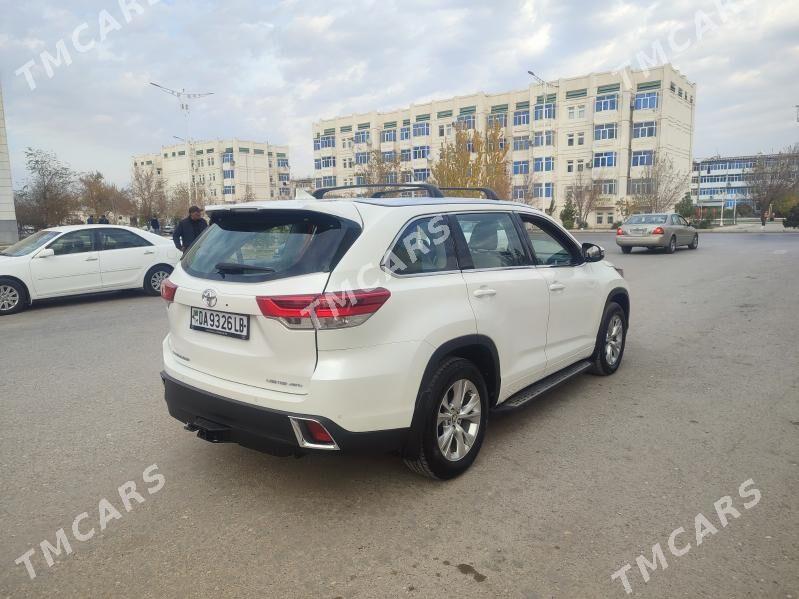 Toyota Highlander 2018 - 440 000 TMT - Türkmenabat - img 3