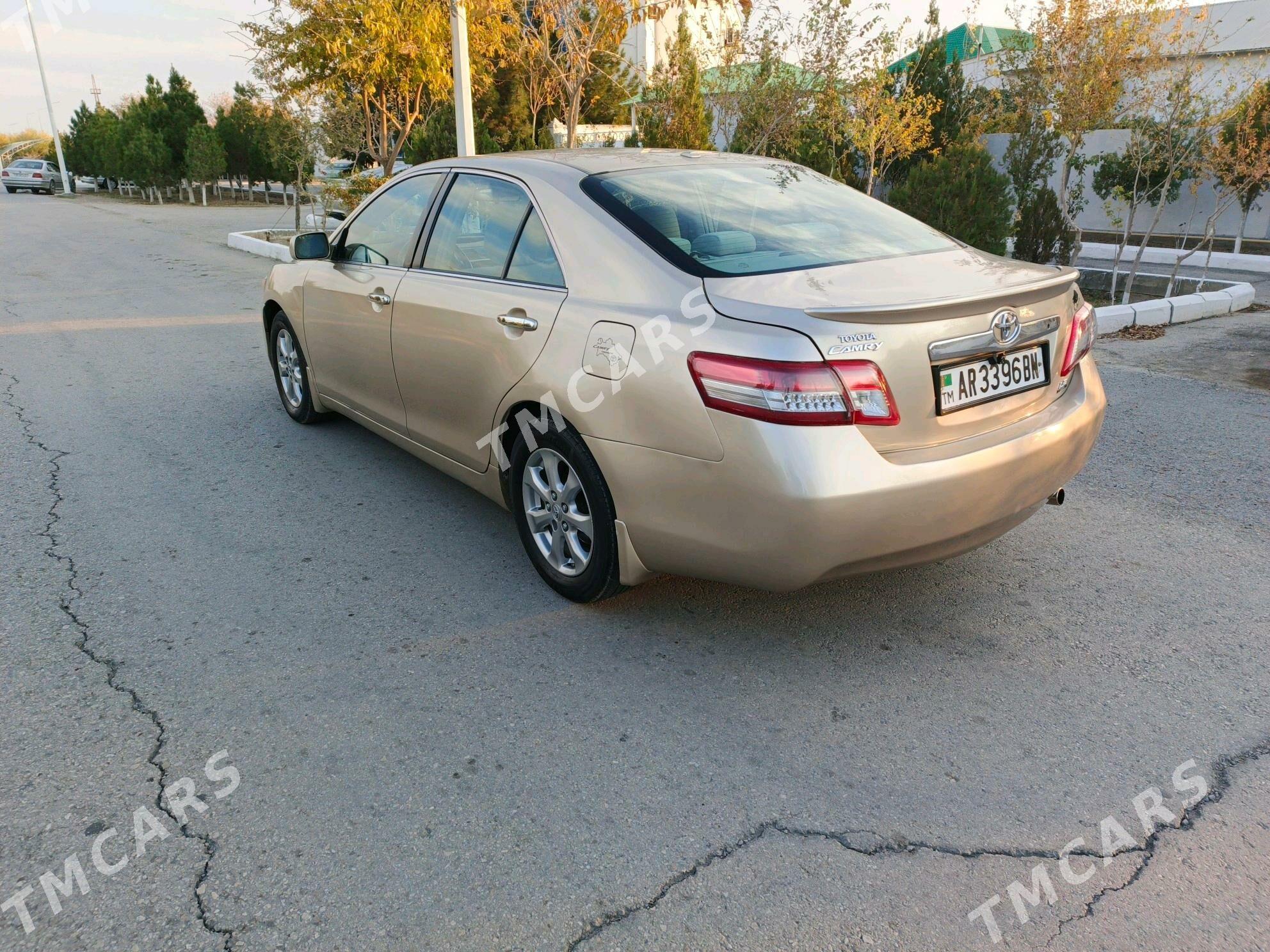 Toyota Camry 2011 - 148 000 TMT - Балканабат - img 2