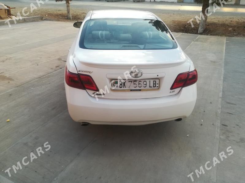 Toyota Camry 2008 - 140 000 TMT - Саят - img 2