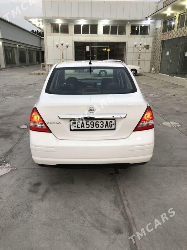 Nissan Versa 2011 - 116 000 TMT - Бузмеин - img 2