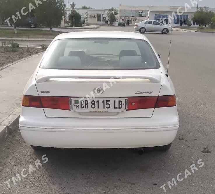 Toyota Camry 2001 - 110 000 TMT - Туркменабат - img 4