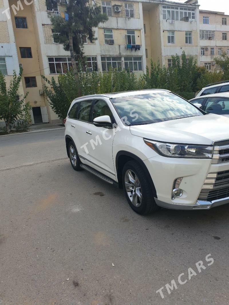 Toyota Highlander 2018 - 455 000 TMT - Ашхабад - img 2