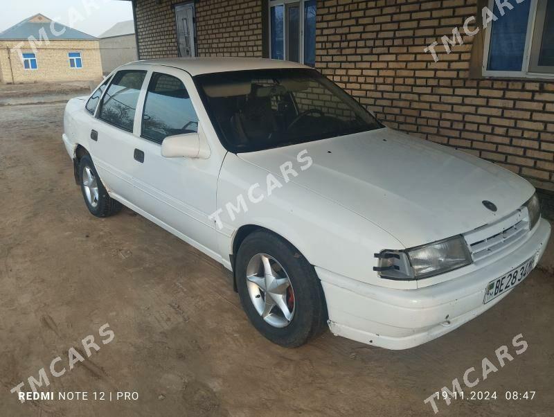 Opel Vectra 1992 - 20 000 TMT - Ёлётен - img 6